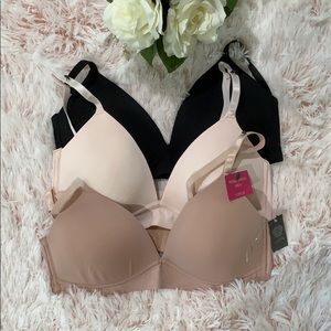 [VINCE CAMUTO]  WIRE FREE BRA SET
